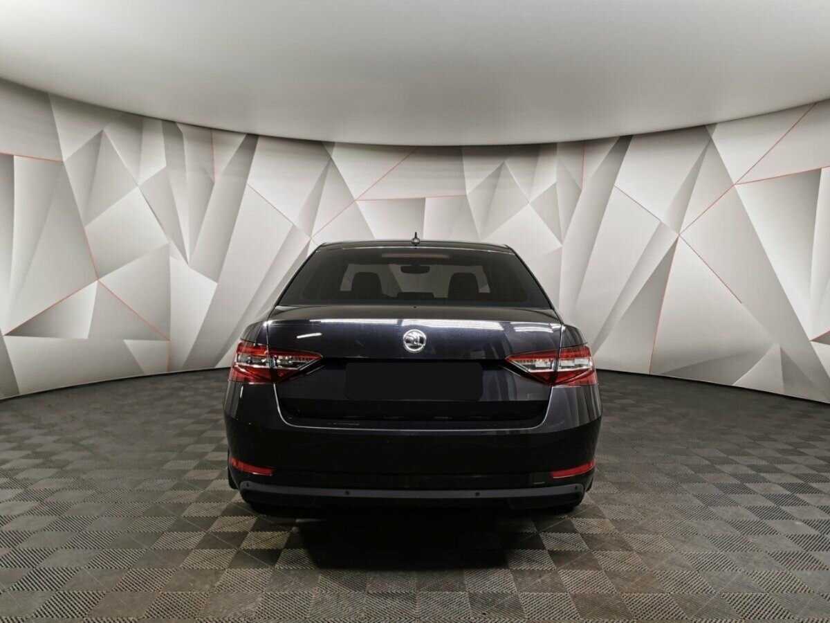 Skoda Superb 2017 года с пробегом. Фото: #7