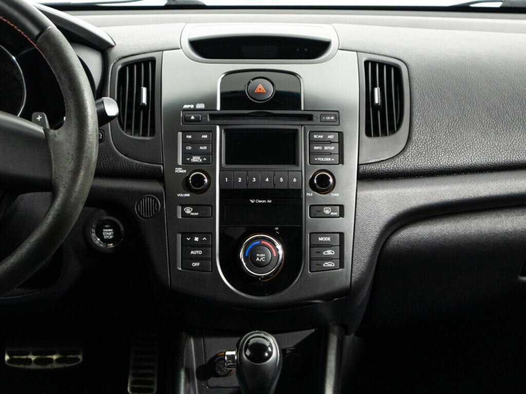 Kia Cerato 2012 года с пробегом. Фото: #13