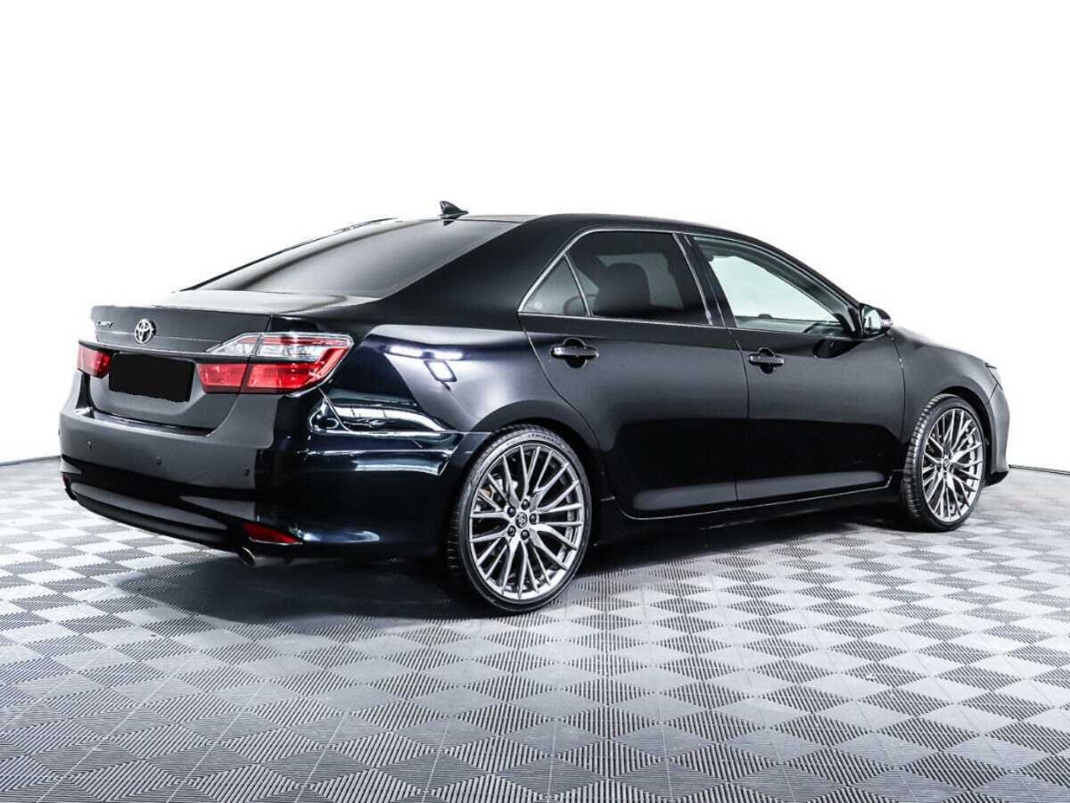 Toyota Camry 2017 года с пробегом. Фото: #4