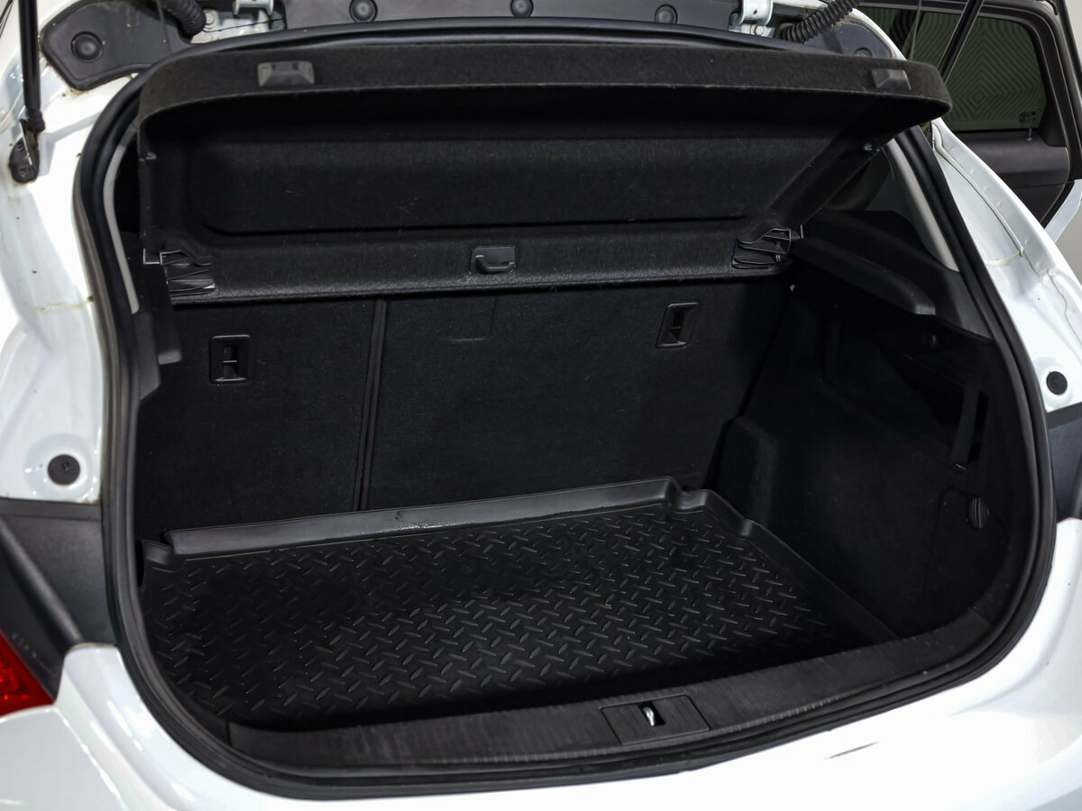 Opel Astra 2014 года с пробегом. Фото: #21