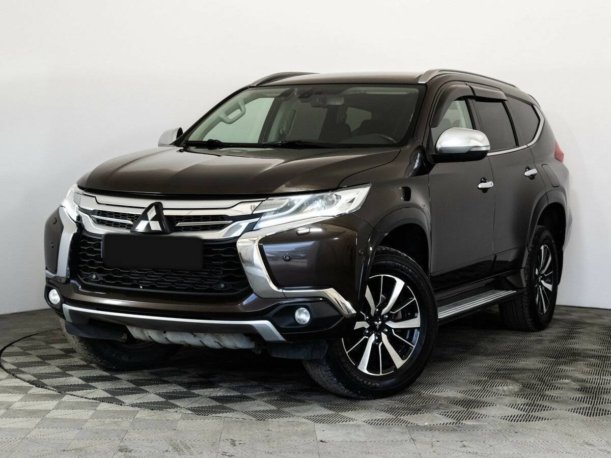Mitsubishi Pajero Sport 2019 года с пробегом. Посмотреть фото