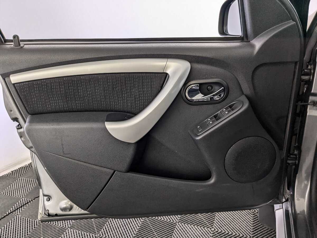 Nissan Terrano 2015 года с пробегом. Фото: #14