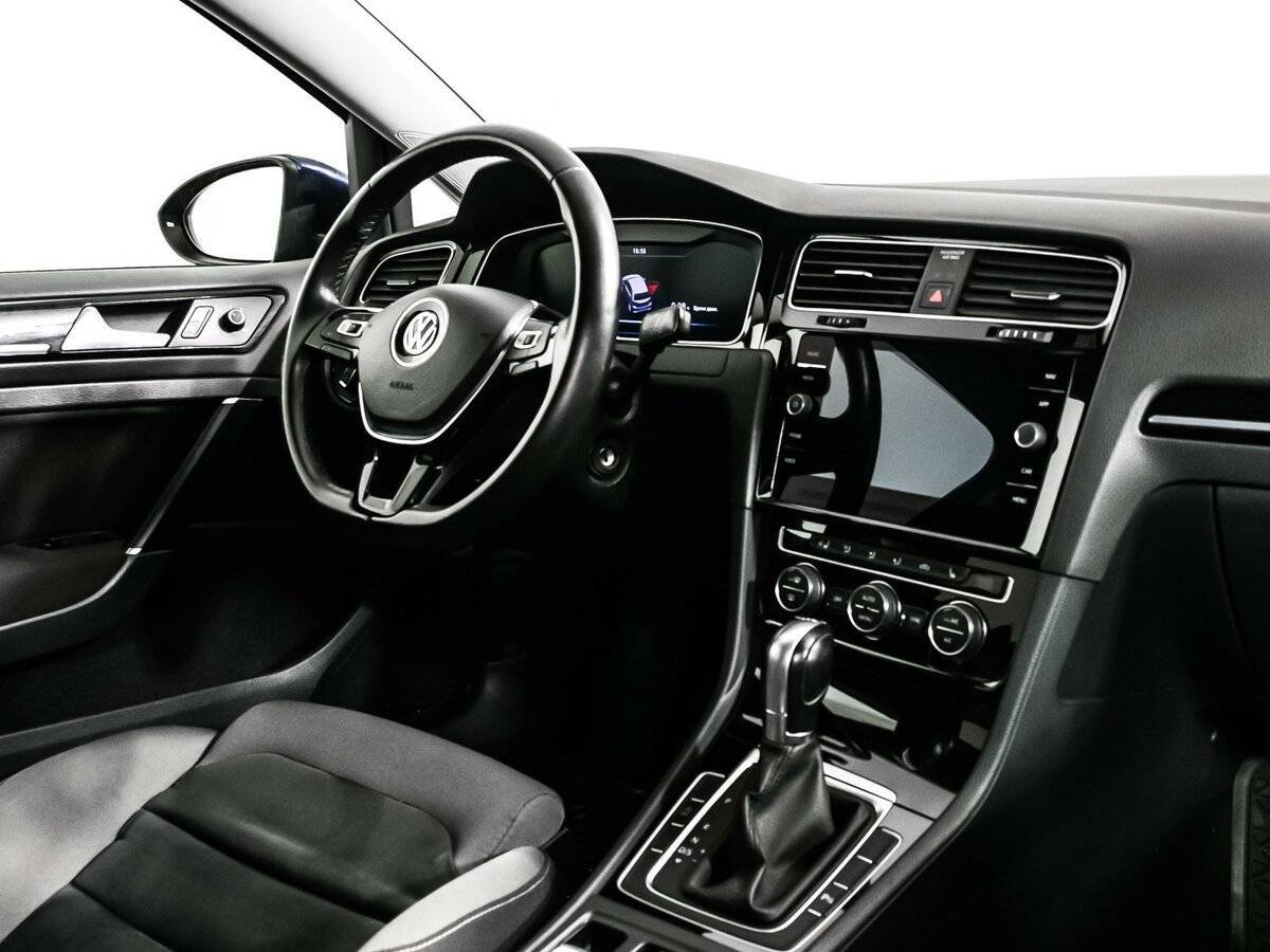 Volkswagen Golf 2018 года с пробегом. Фото: #8