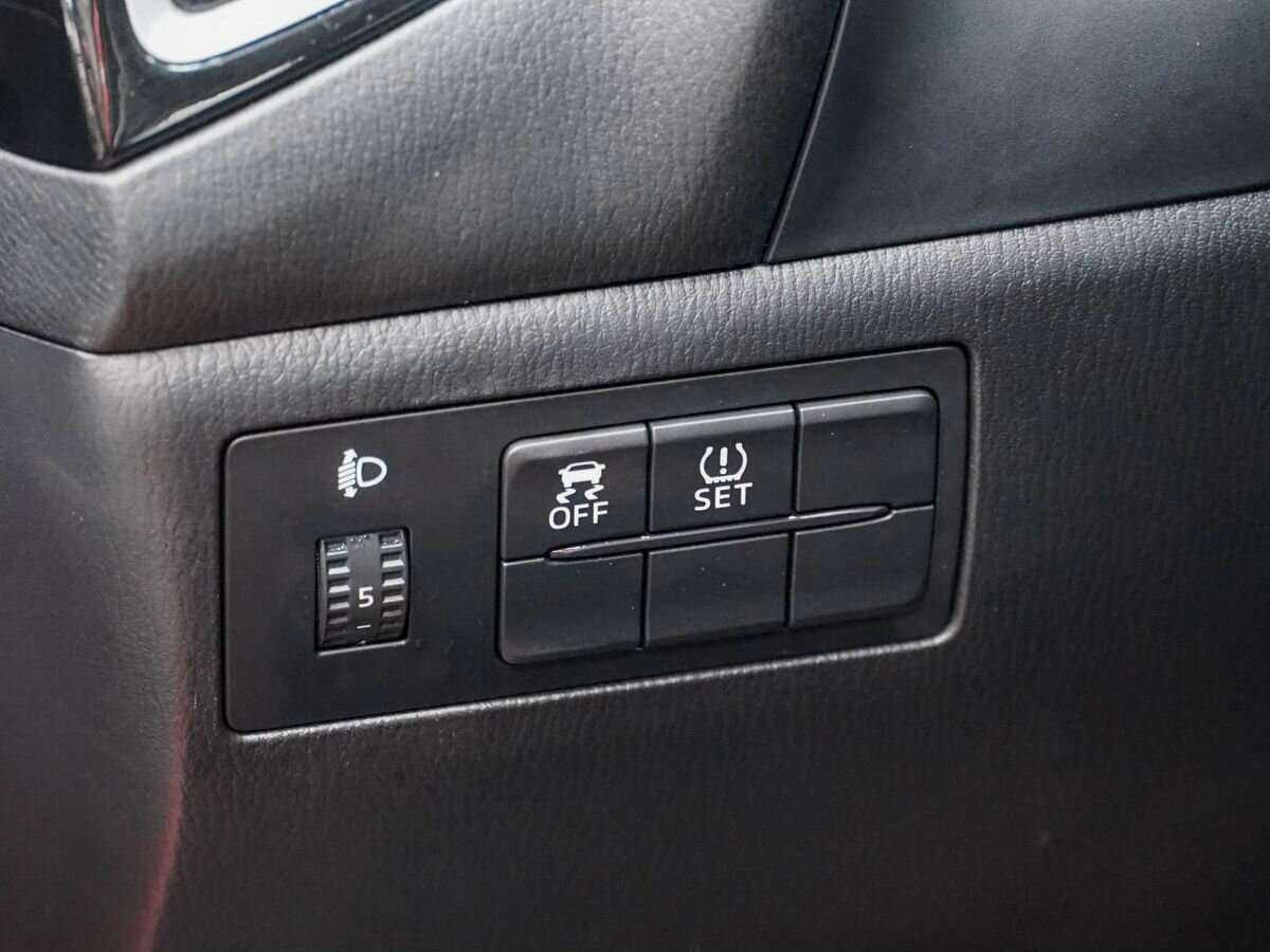 Mazda 3 2013 года с пробегом. Фото: #12