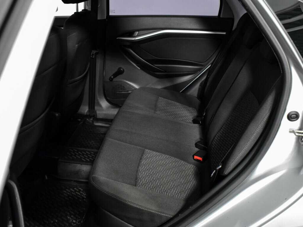 Lada (ВАЗ) Vesta 2017 года с пробегом. Фото: #11