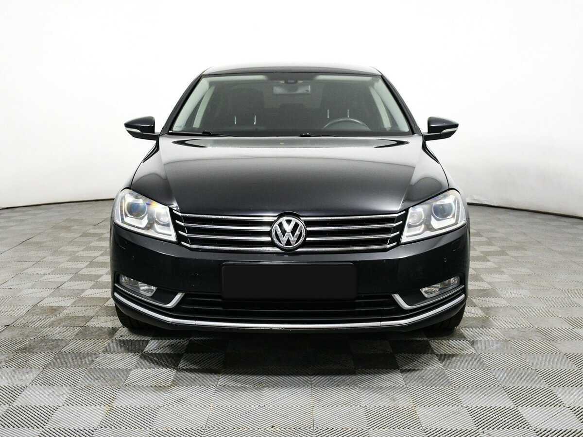 Volkswagen Passat 2013 года с пробегом. Фото: #1