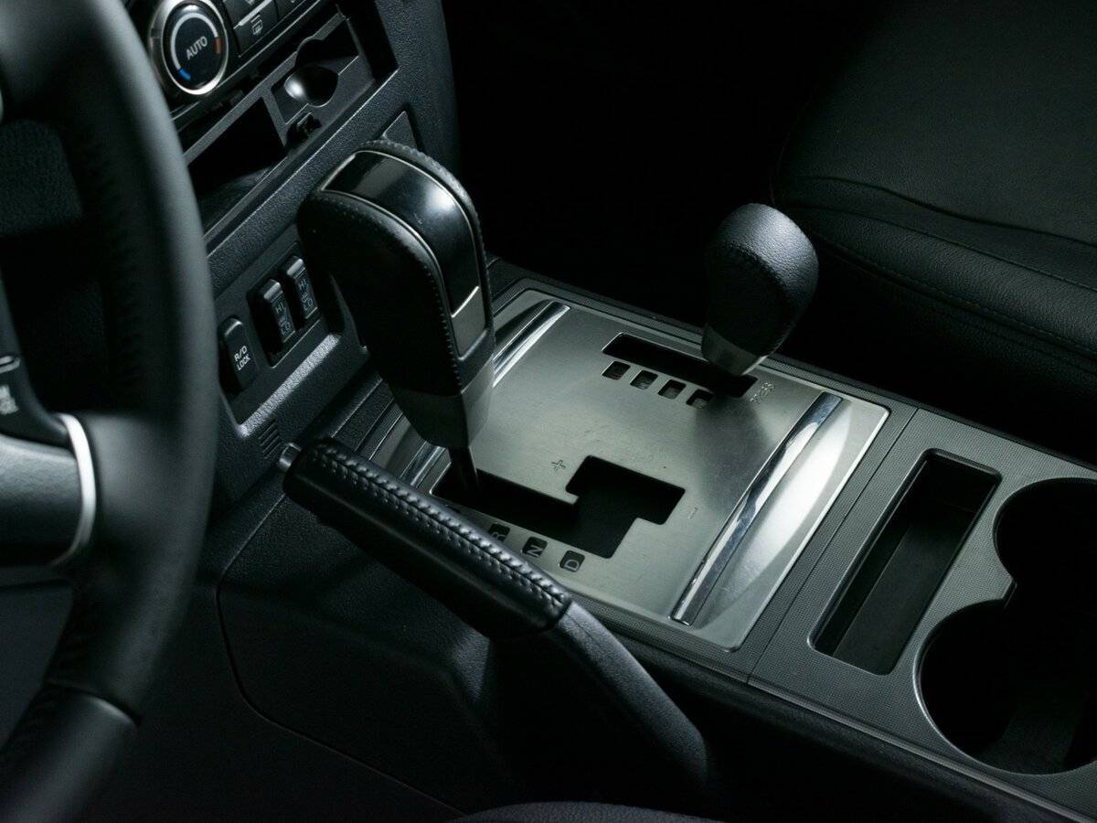 Mitsubishi Pajero 2013 года с пробегом. Фото: #14