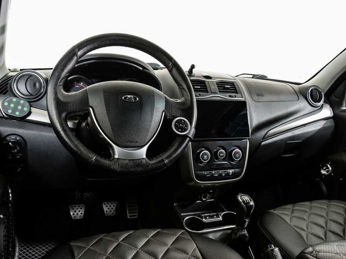 Lada (ВАЗ) Granta 2018 года с пробегом. Фото: #11