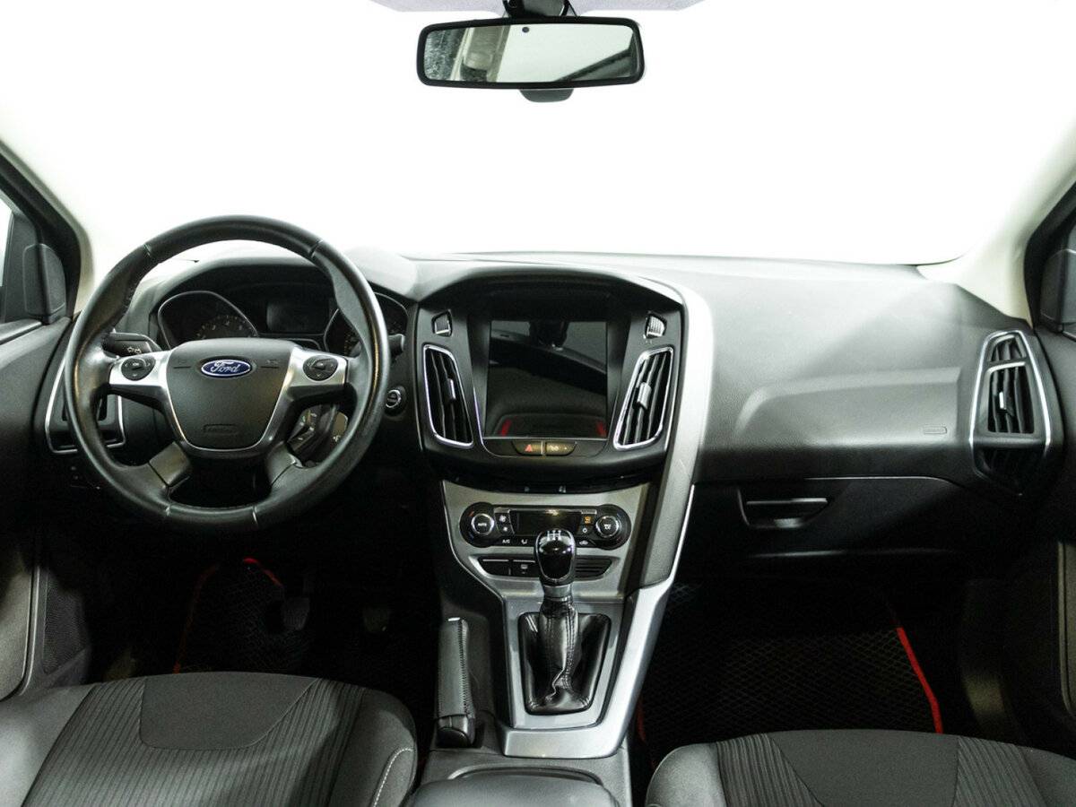 Ford Focus 2012 года с пробегом. Фото: #12