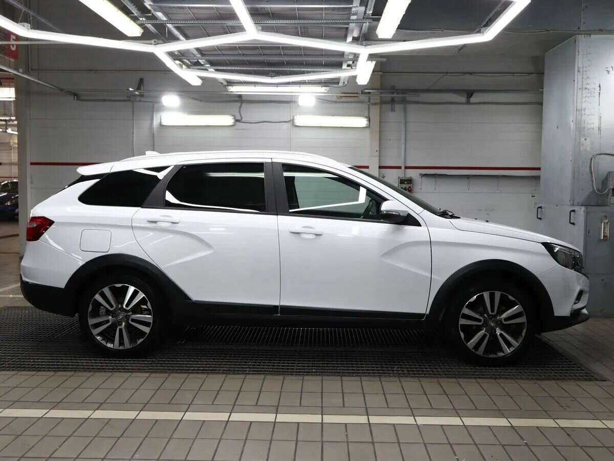 Lada (ВАЗ) Vesta 2018 года с пробегом. Фото: #5