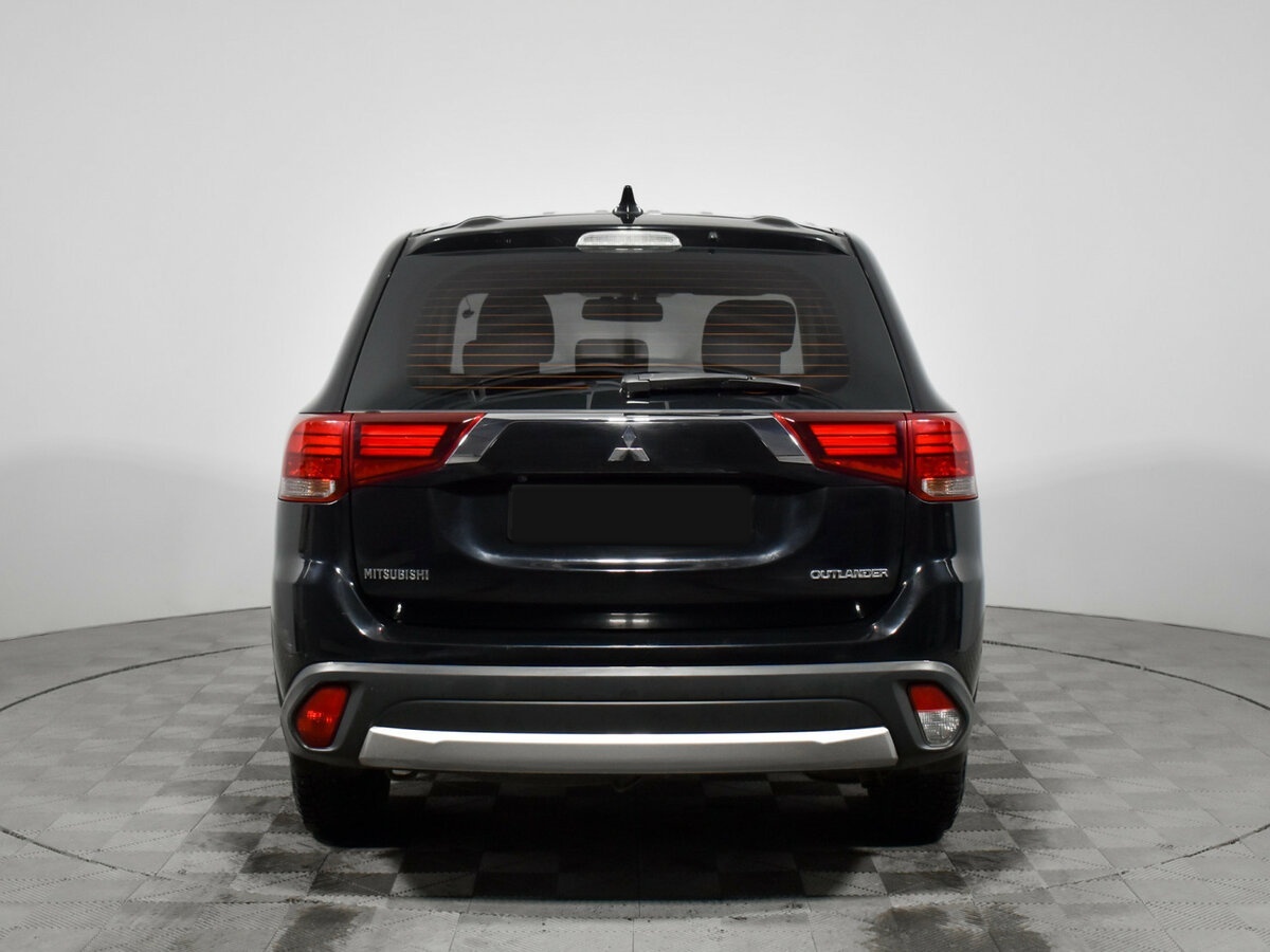 Mitsubishi Outlander 2018 года с пробегом. Фото: #4