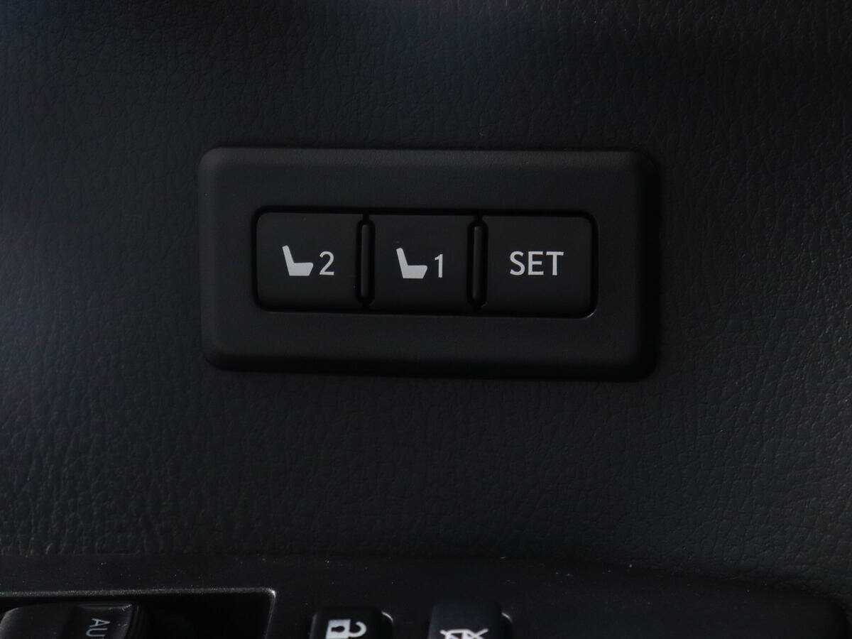 Toyota RAV4 2017 года с пробегом. Фото: #12