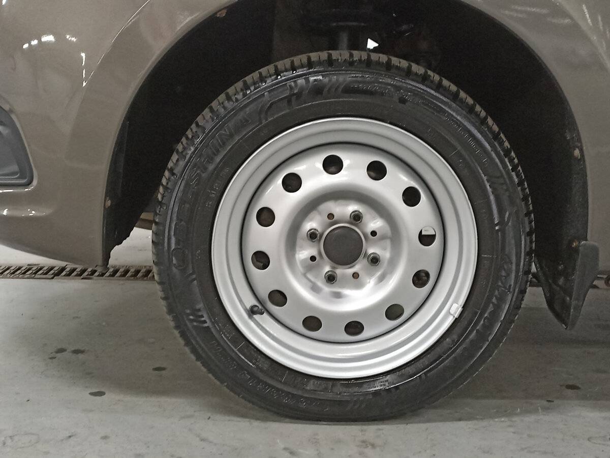 Lada (ВАЗ) Granta 2019 года с пробегом. Фото: #17