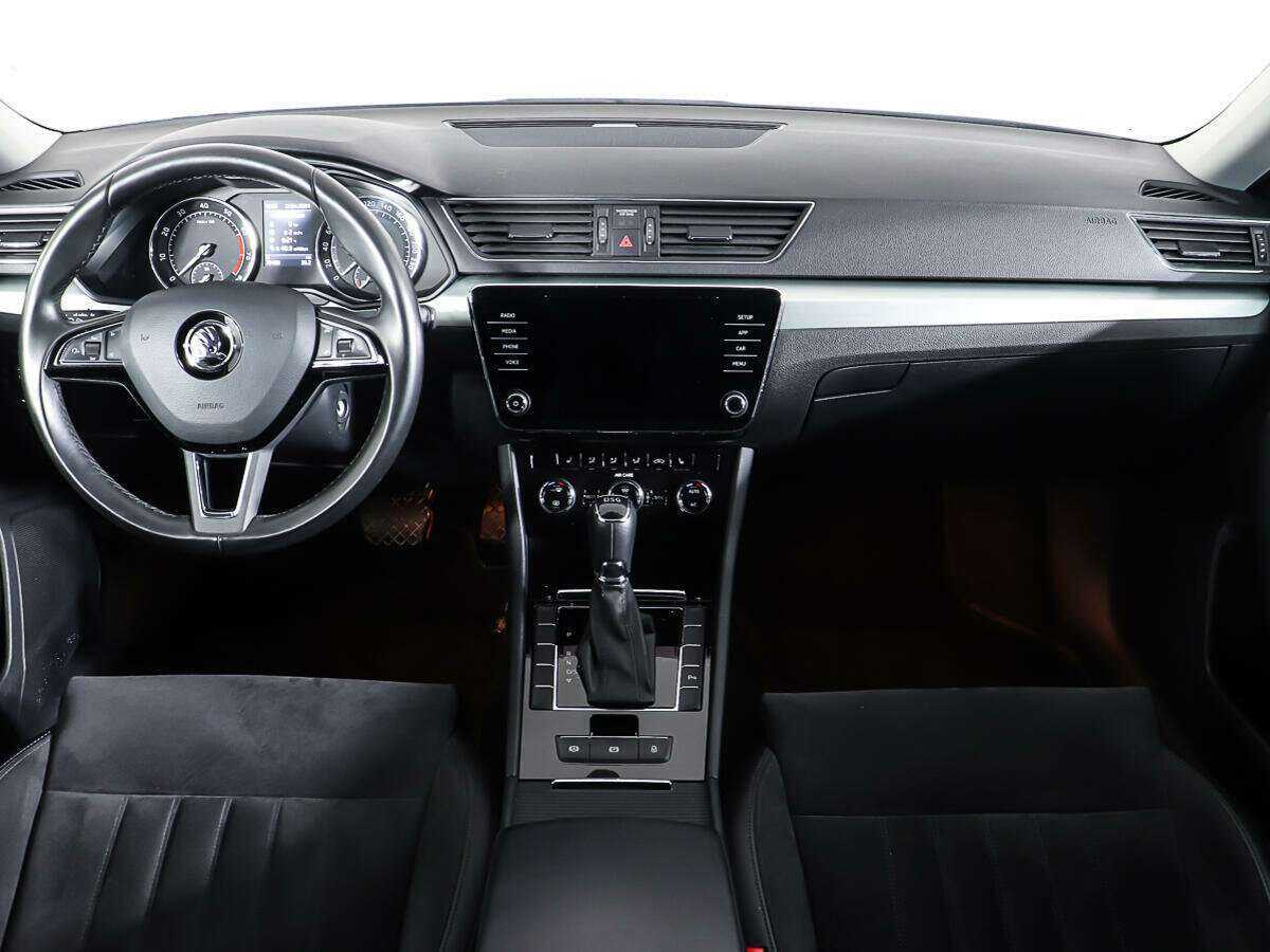 Skoda Superb 2017 года с пробегом. Фото: #9