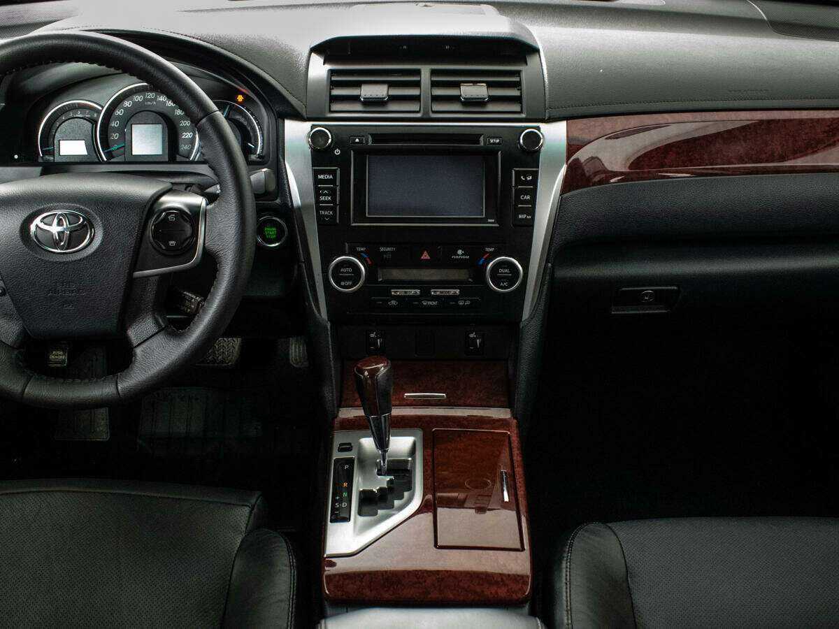 Toyota Camry 2014 года с пробегом. Фото: #11