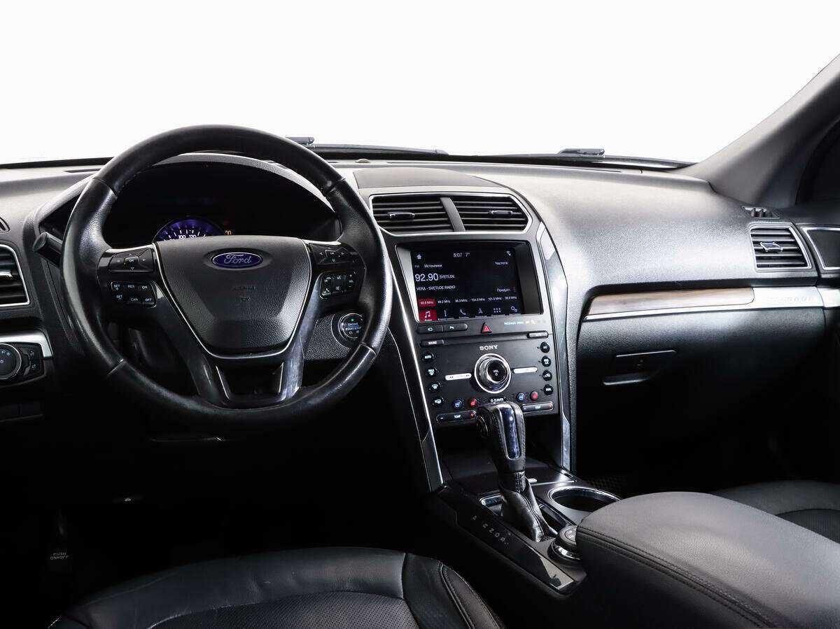 Ford Explorer 2018 года с пробегом. Фото: #7