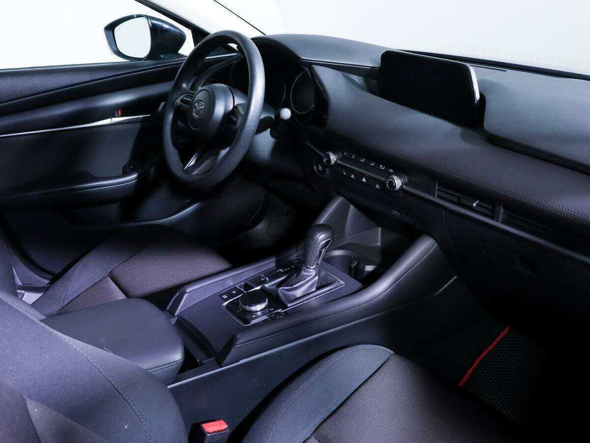 Mazda 3 2020 года с пробегом. Фото: #6
