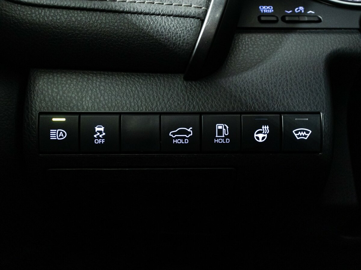 Toyota Camry 2021 года с пробегом. Фото: #22