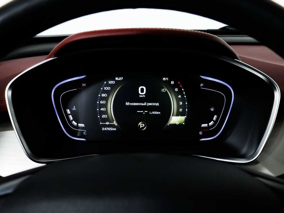 Geely Coolray 2022 года с пробегом. Фото: #7