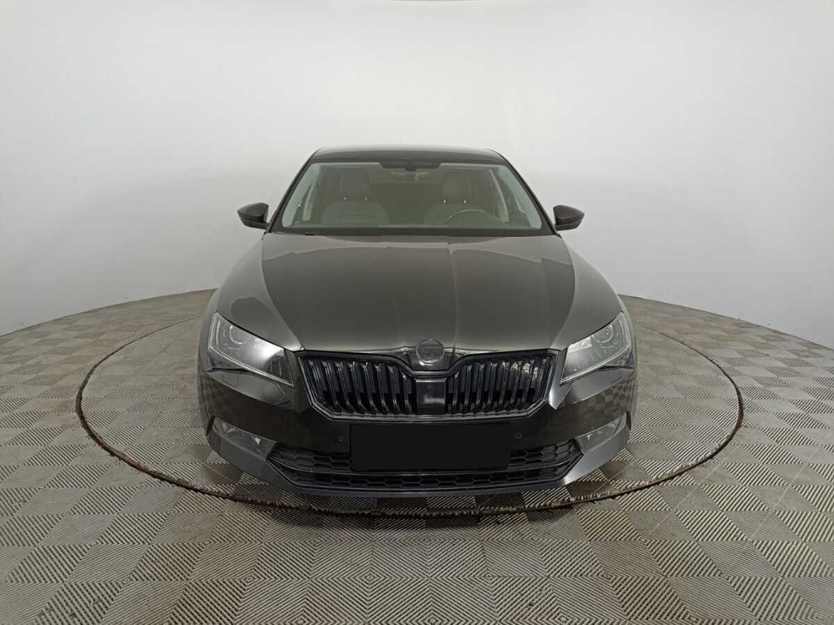 Skoda Superb 2018 года с пробегом. Фото: #1