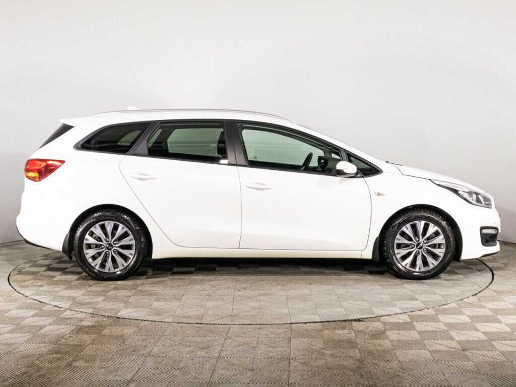 Kia Ceed 2018 года с пробегом. Фото: #3