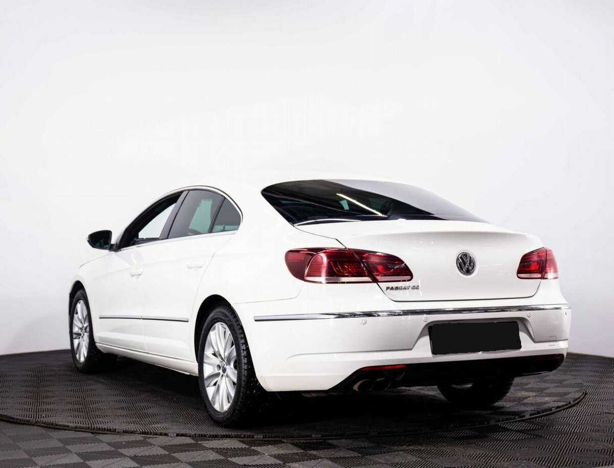Volkswagen Passat CC 2014 года с пробегом. Фото: #3