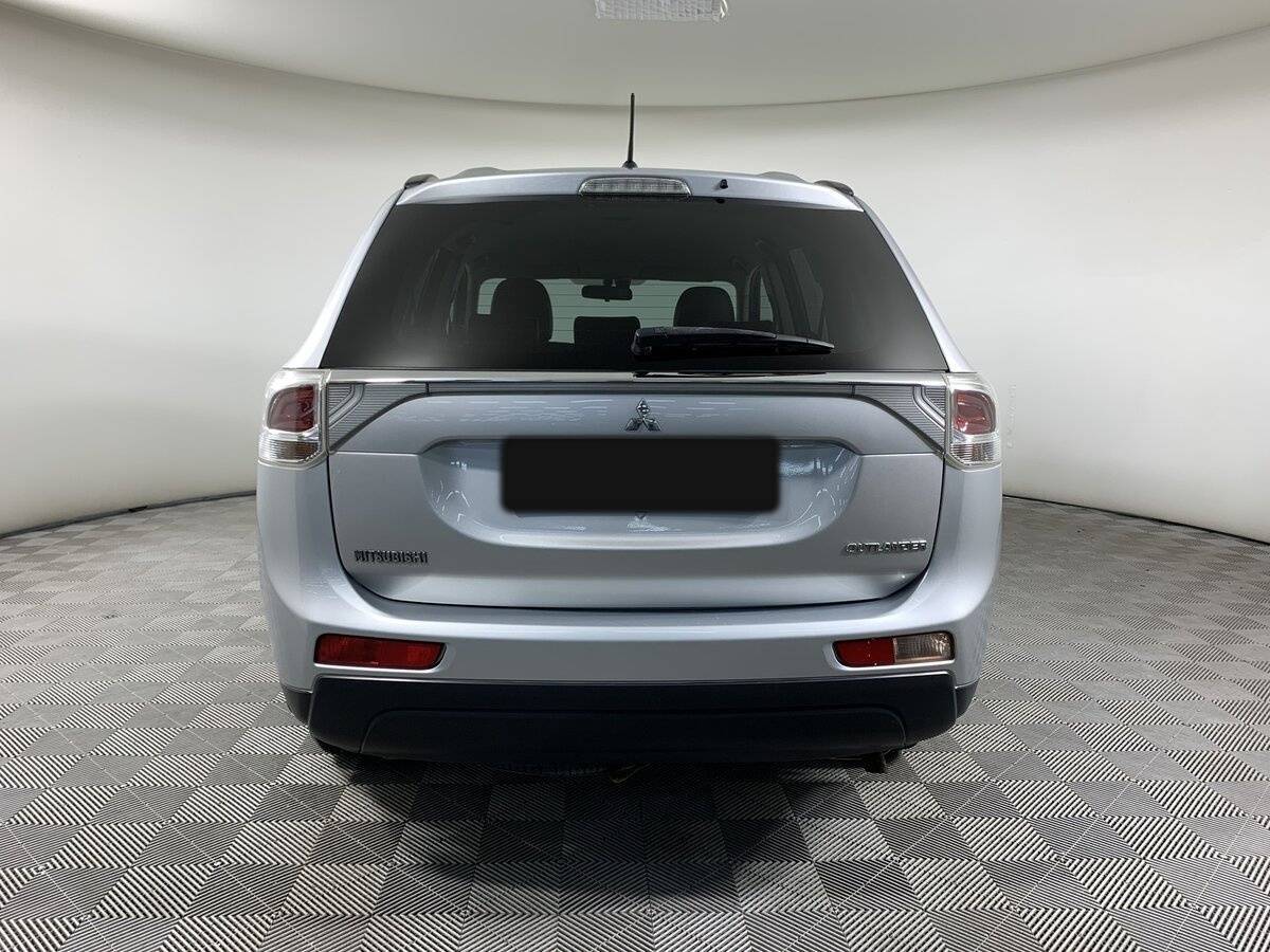 Mitsubishi Outlander 2013 года с пробегом. Фото: #5