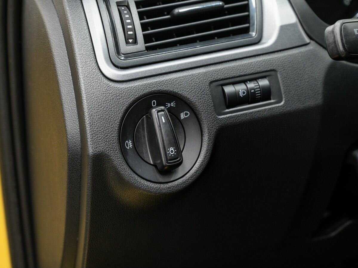 Skoda Rapid 2017 года с пробегом. Фото: #16