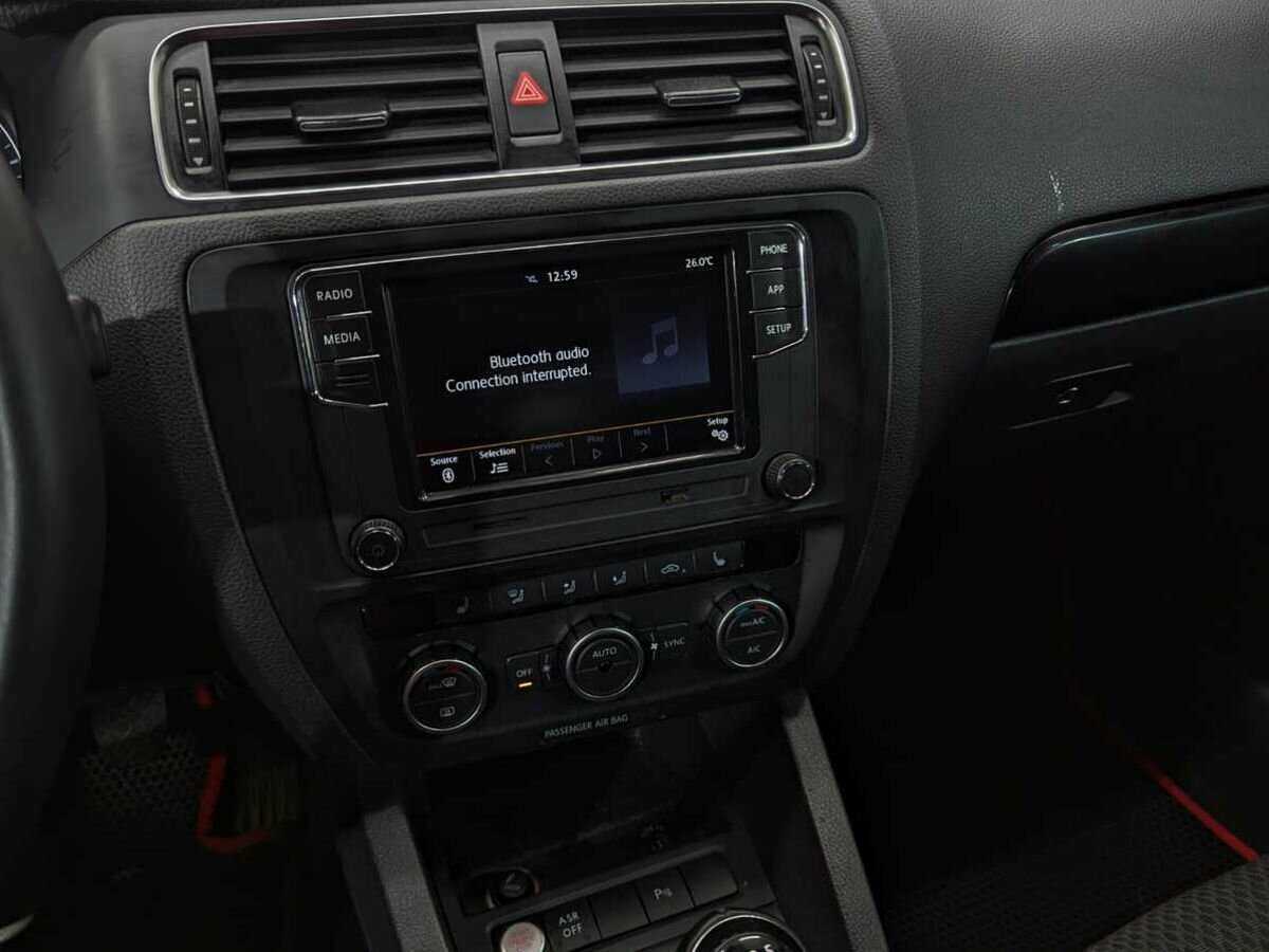 Volkswagen Jetta 2012 года с пробегом. Фото: #11
