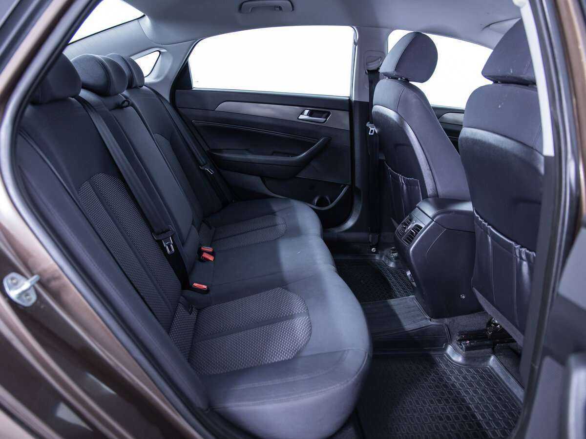 Hyundai Sonata 2018 года с пробегом. Фото: #12