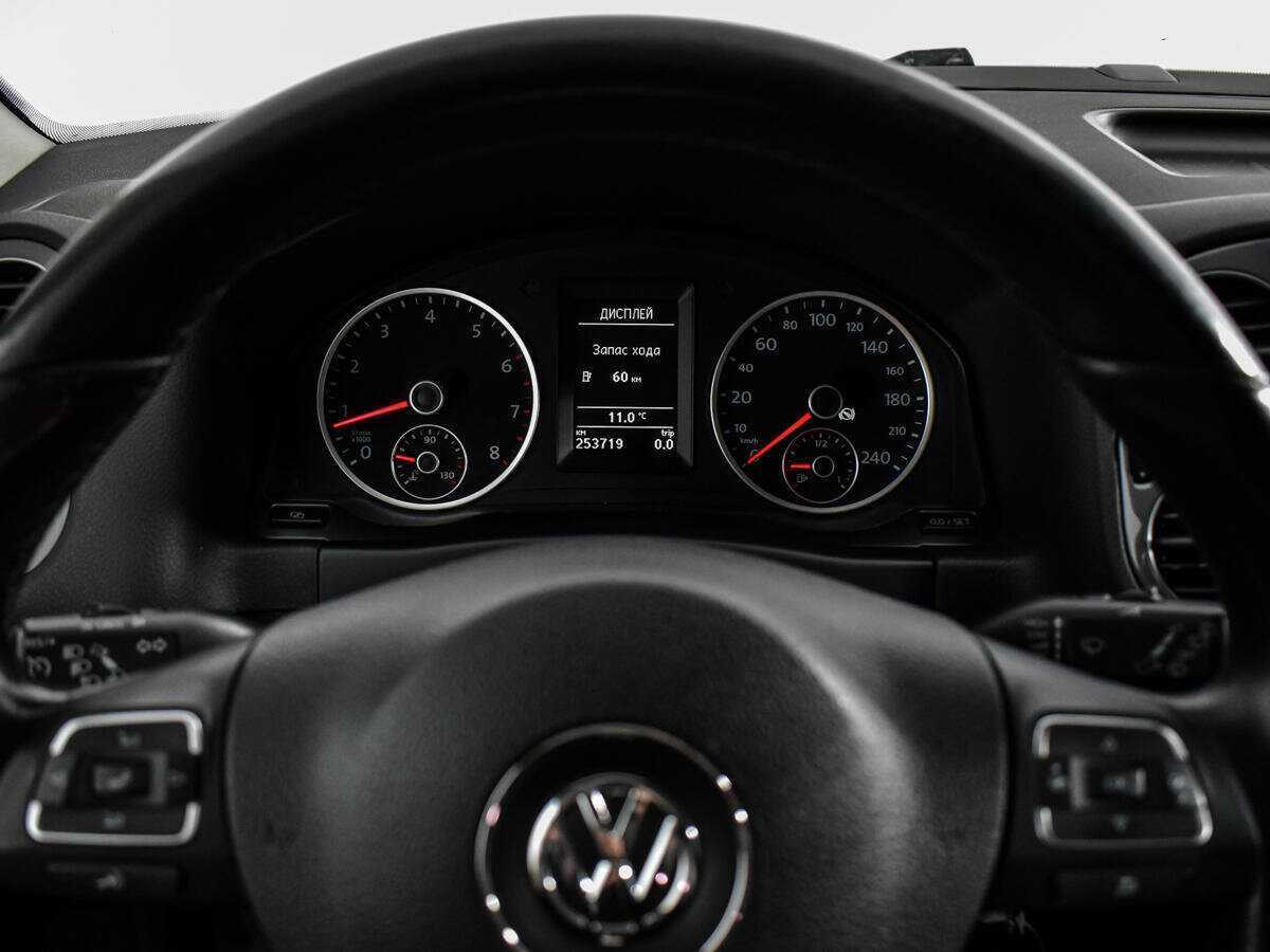Volkswagen Tiguan 2012 года с пробегом. Фото: #16