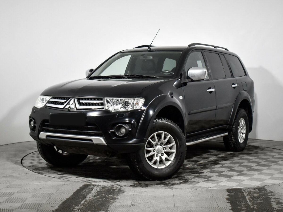 Mitsubishi Pajero Sport 2013 года с пробегом. Посмотреть фото