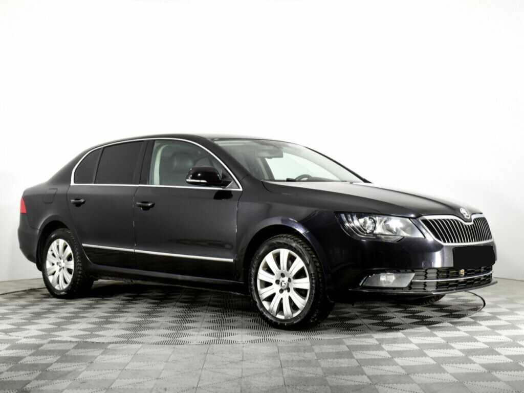Skoda Superb 2013 года с пробегом. Фото: #2