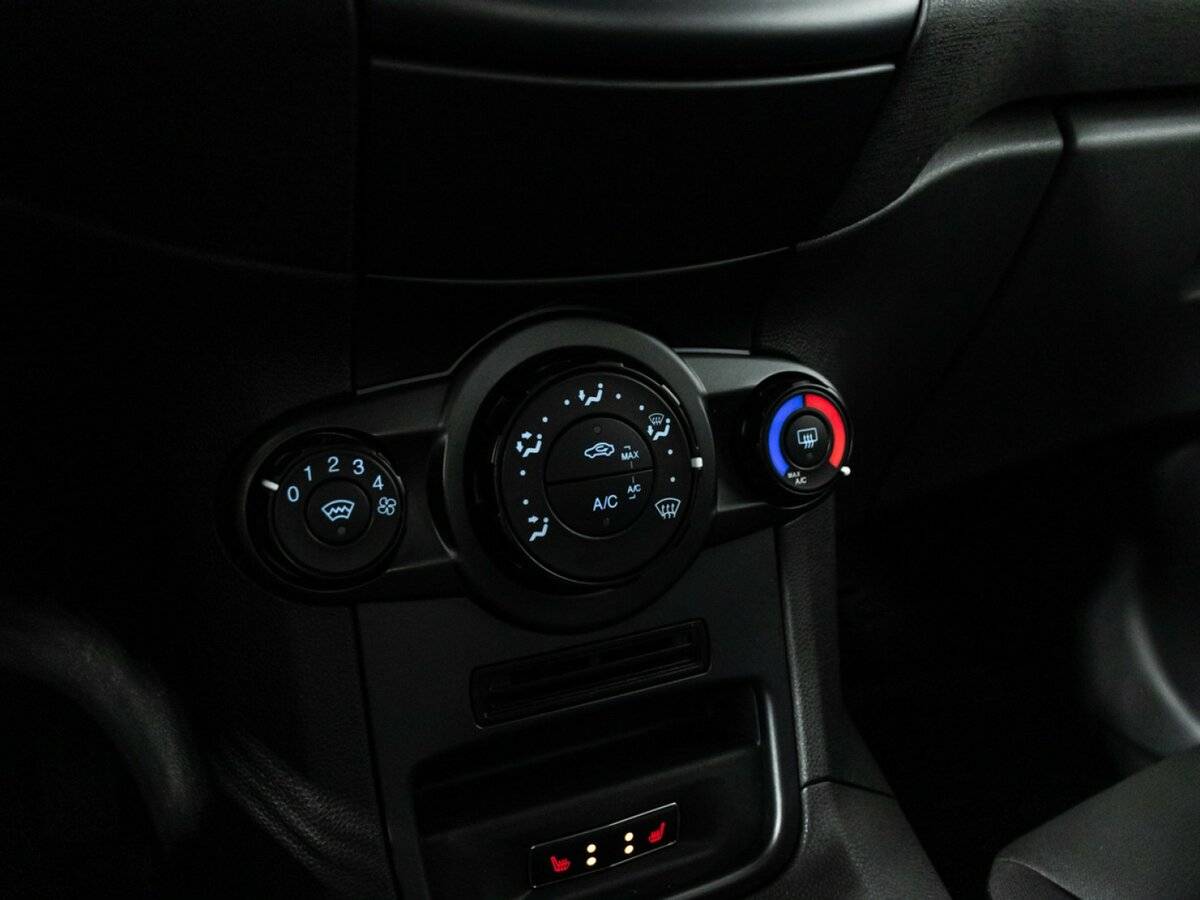 Ford Fiesta 2016 года с пробегом. Фото: #13