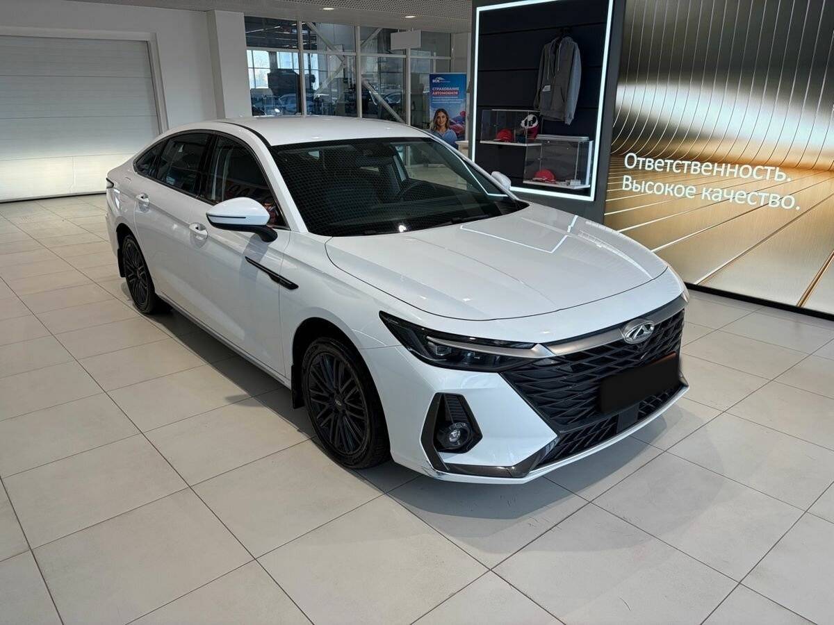 Chery Arrizo 8 2024 года с пробегом. Фото: #2