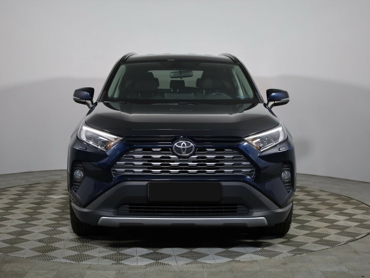 Toyota RAV4 2019 года с пробегом. Фото: #1