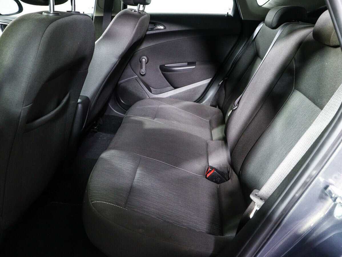 Opel Astra 2012 года с пробегом. Фото: #9