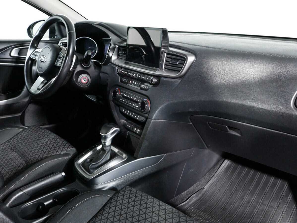 Kia Ceed 2019 года с пробегом. Фото: #8