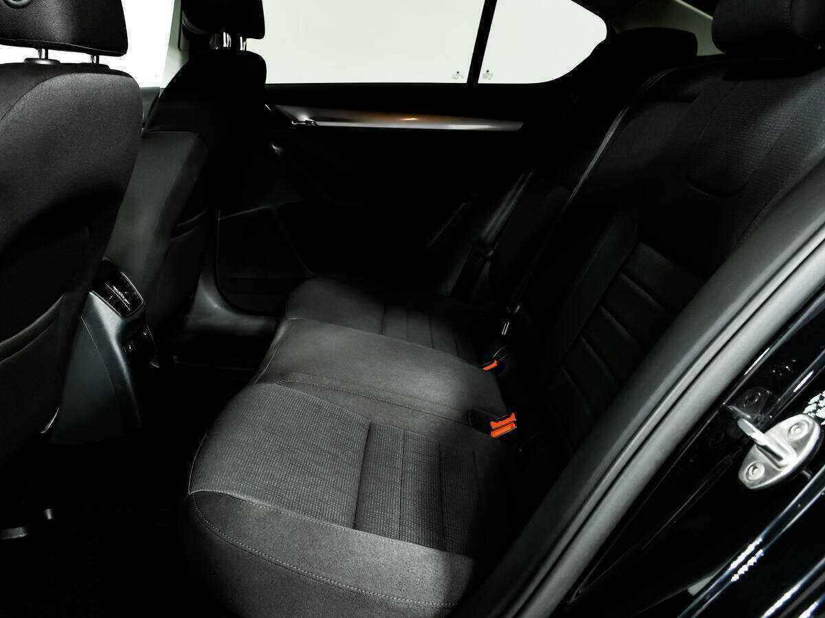 Skoda Octavia 2016 года с пробегом. Фото: #11