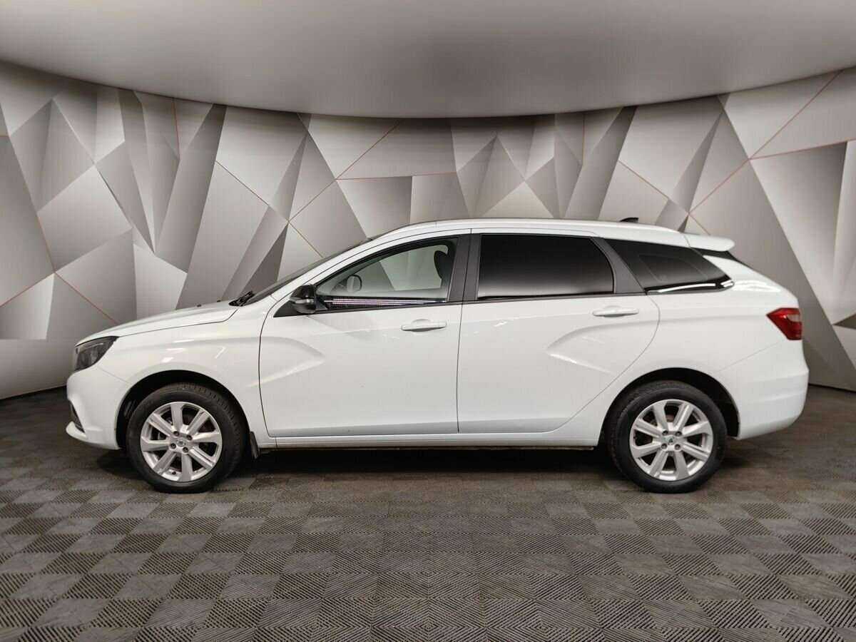 Lada (ВАЗ) Vesta 2021 года с пробегом. Фото: #4