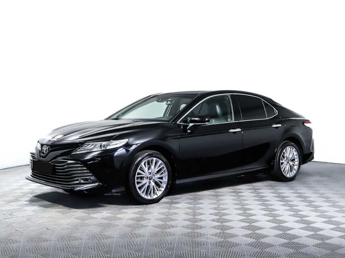 Toyota Camry 2019 года с пробегом. Посмотреть фото
