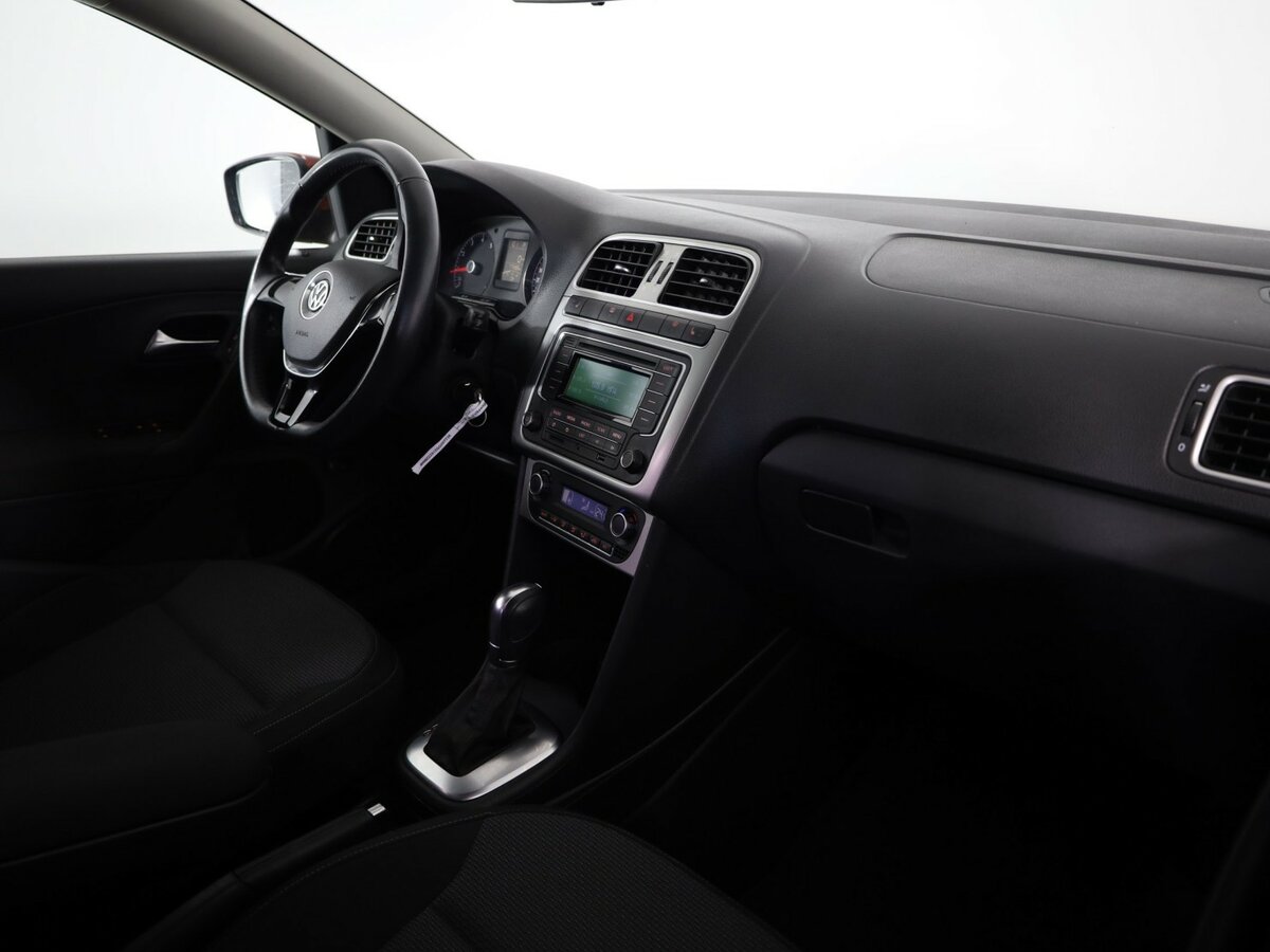 Volkswagen Polo 2015 года с пробегом. Фото: #17