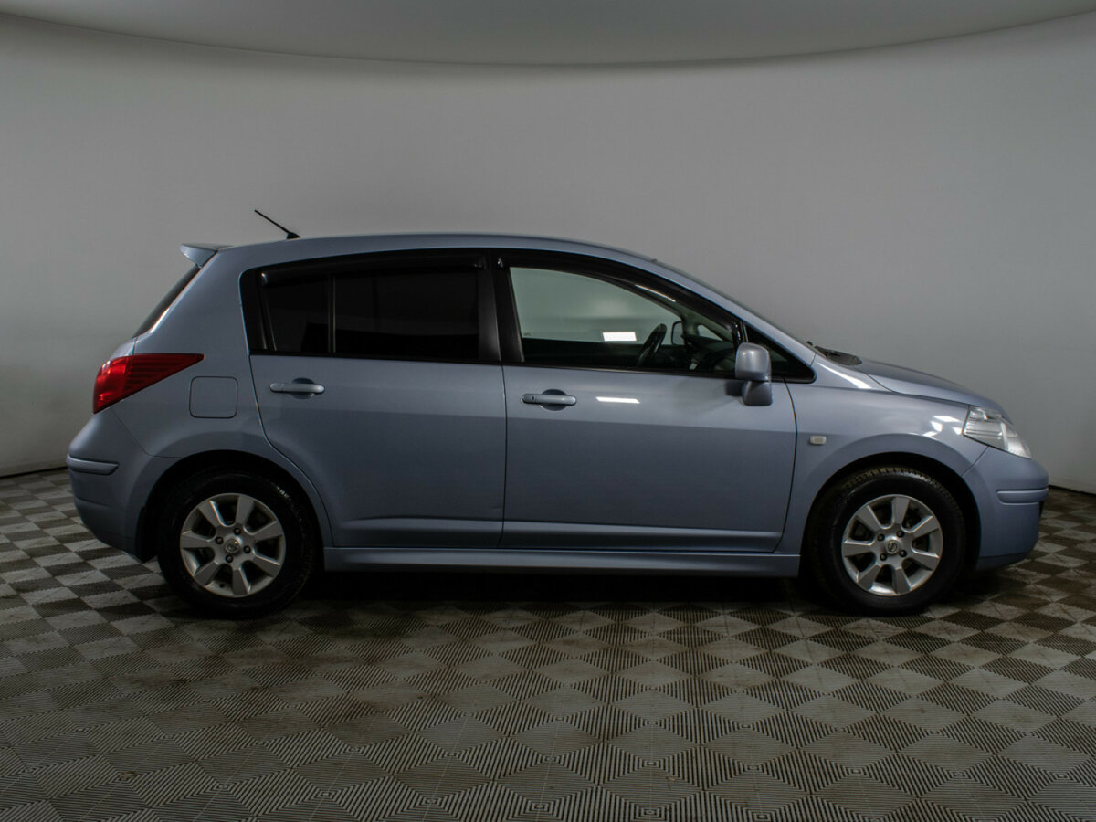 Nissan Tiida 2013 года с пробегом. Фото: #3