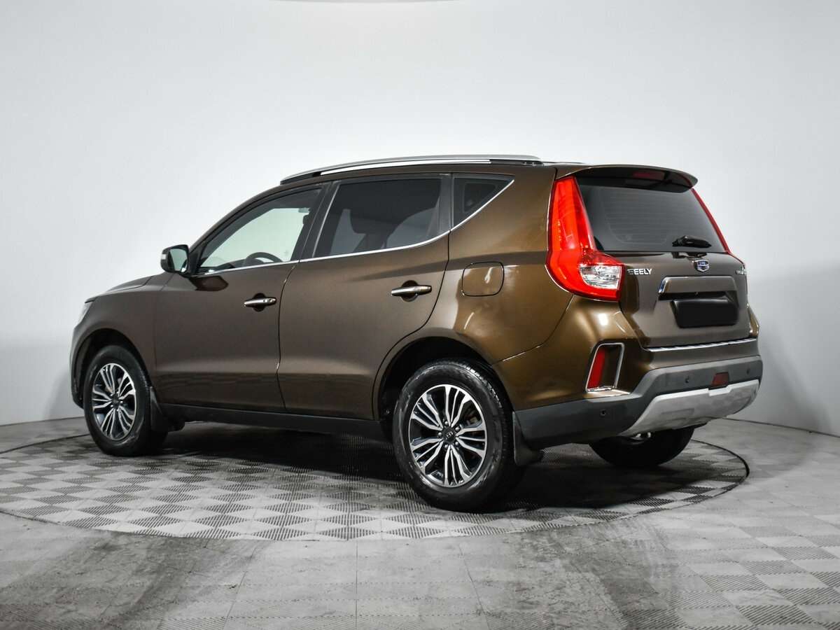 Geely Emgrand X7 2021 года с пробегом. Фото: #6