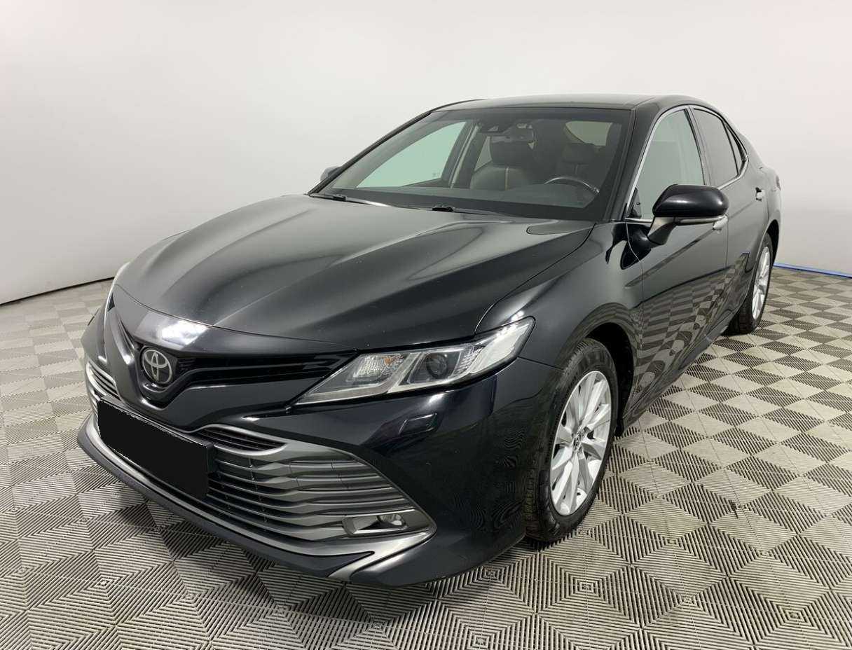 Toyota Camry 2019 года с пробегом. Посмотреть фото