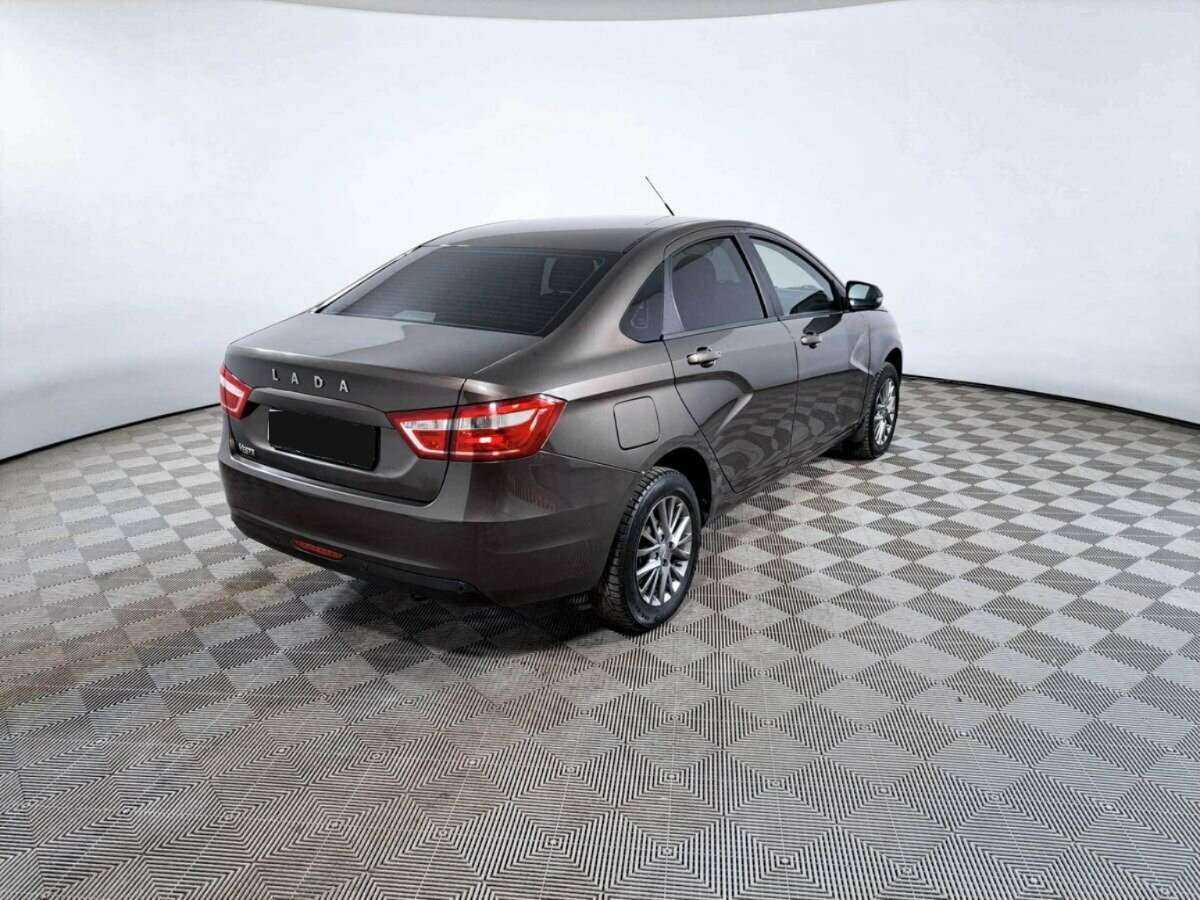 Lada (ВАЗ) Vesta 2018 года с пробегом. Фото: #4