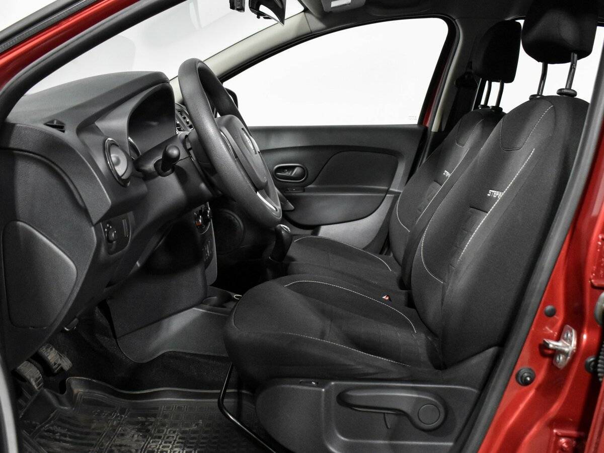 Renault Sandero 2014 года с пробегом. Фото: #9