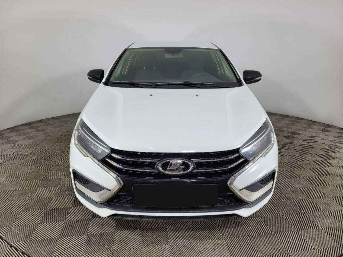 Lada (ВАЗ) Vesta 2023 года с пробегом. Фото: #1