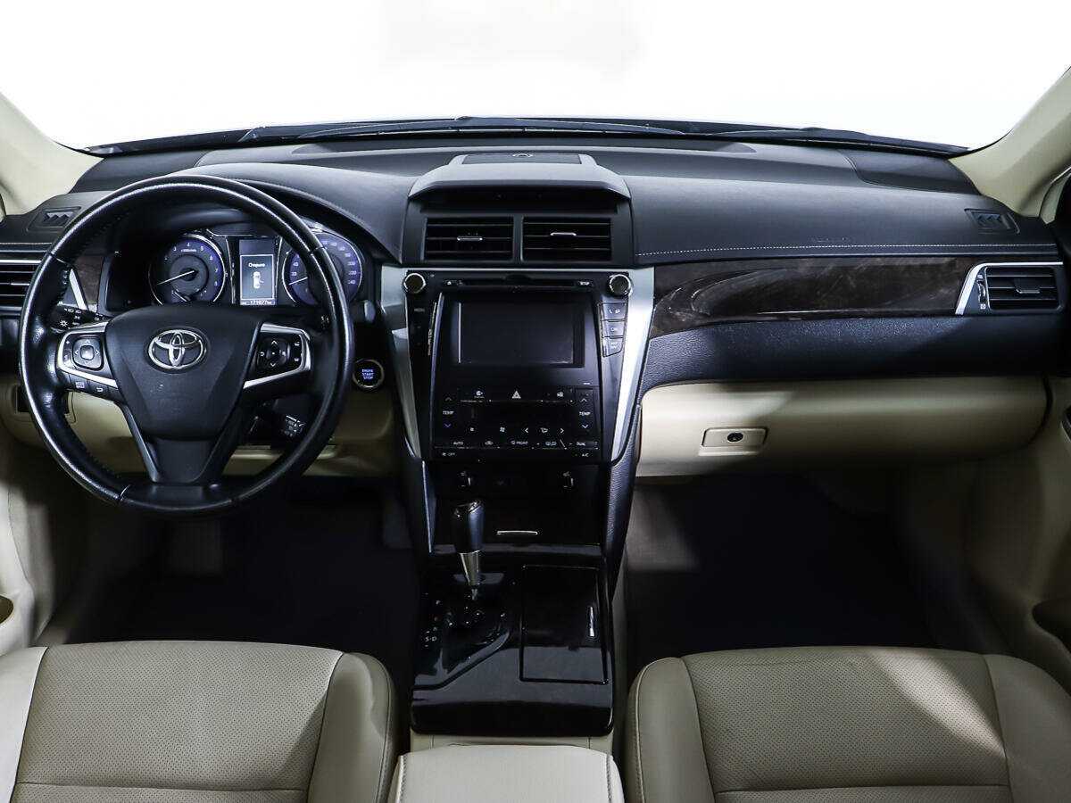 Toyota Camry 2015 года с пробегом. Фото: #9