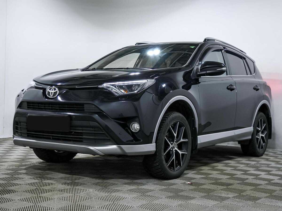 Toyota RAV4 2017 года с пробегом. Посмотреть фото